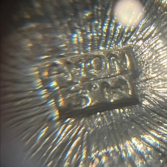 💕 2/$15 Vintage Avon Luggage Tag Style Necklace & Earrings Set - Picture 4 of 6